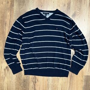 Tommy Hilifiger sweater